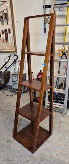Sloped book / display Shelf