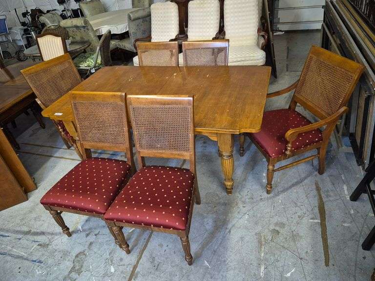 Dining room set including table, two leaves, two armchairs, four straight chairs