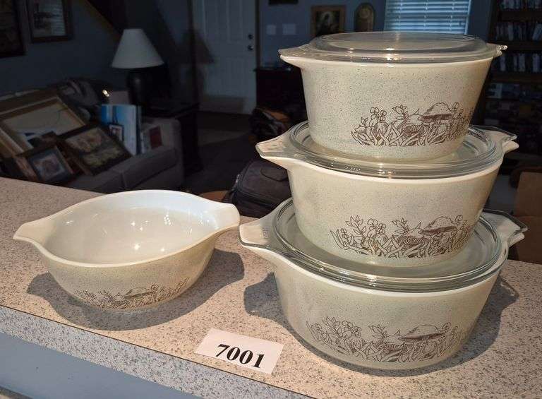 Pyrex mushroom pattern covered baking dishes and Bowl
