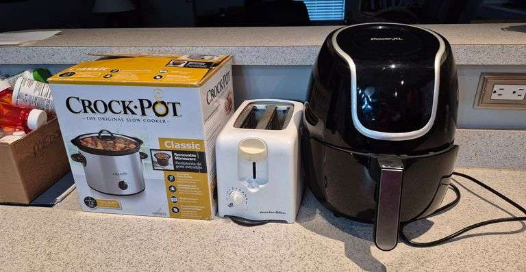 Air fryer, Crock-Pot in box, toaster