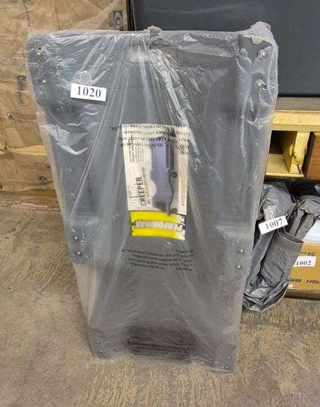 Performax 40 inch 6 wheel mechanics creeper new in bag