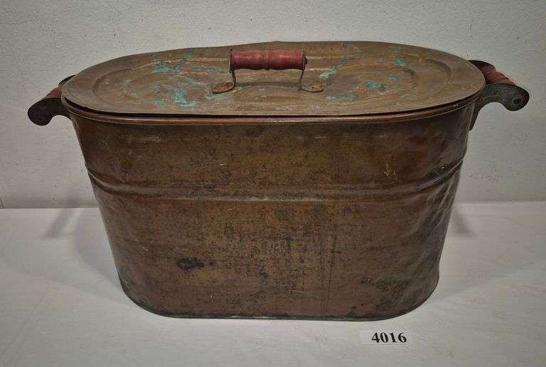 Antique copper wash boiler with lid