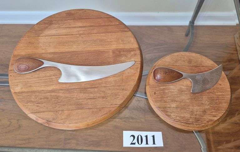 Large and small round Dansk Wood Classics Vivianna Cheese Boards with Knives