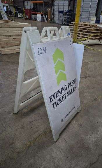 Folding plastic A-frame sign frame, corrugated plastic signs