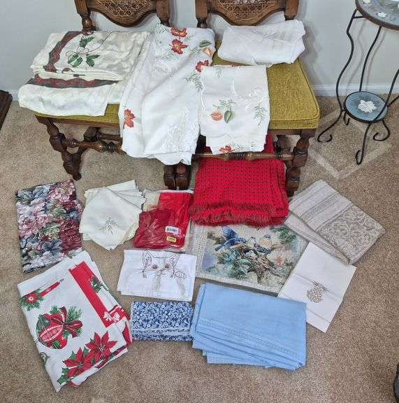 Tablecloths, linen napkins, placemats, Etc