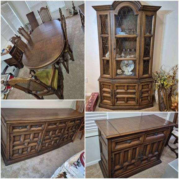 Complete dining room set including table, two leaves, pads, two armchairs, four straight chairs, Chi