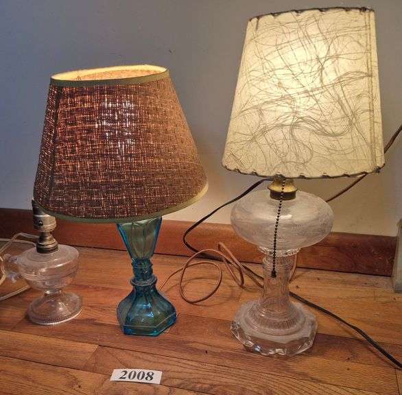 Electrified pattern glass oil lamp, electrified finger lamp, Blue Glass Lamp