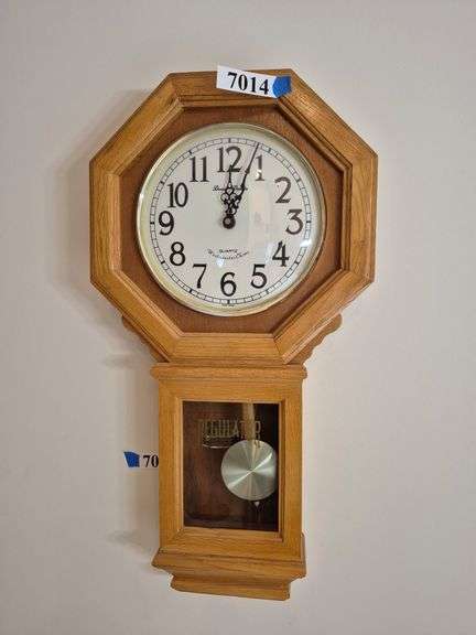 Daniel Dakota battery operated Westminster Chime regulator wall clock