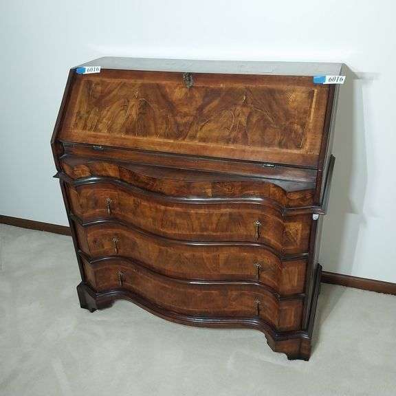 Online Auction in Galena