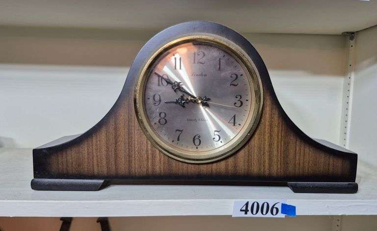 Linden battery operated mantle clock