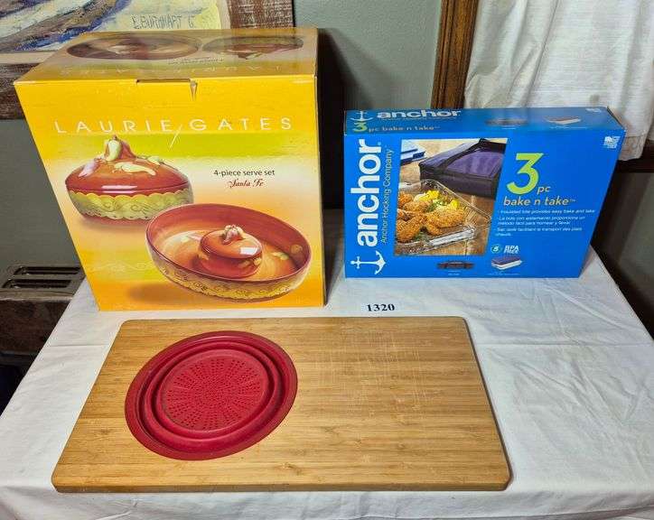 Laurie Gates ceramic 4 piece serving set in box, Anchor Hocking three piece bake and take glass baki
