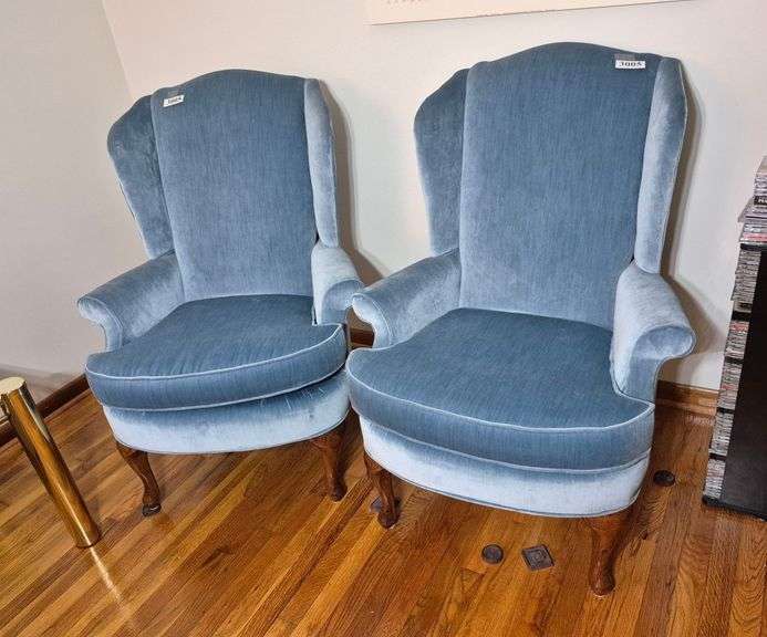 Pair of Fairfield blue upholstered chairs