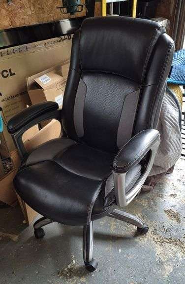 Serta adjustable height rolling office arm chair