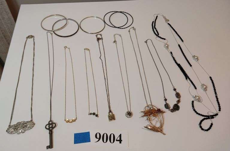 Fashion Necklaces and Bracelets