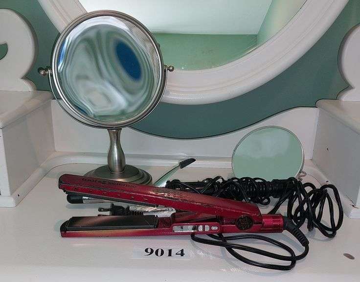 2 makeup mirrors, Conair curling iron, Tool Science flat iron