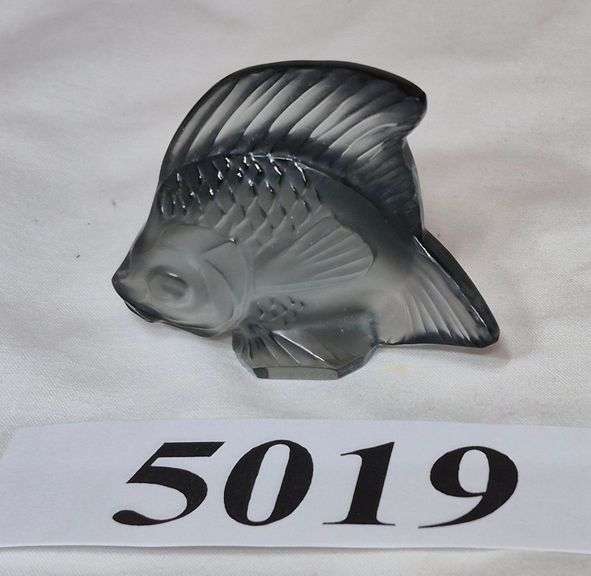 Small gray crystal Lalique fish figurine