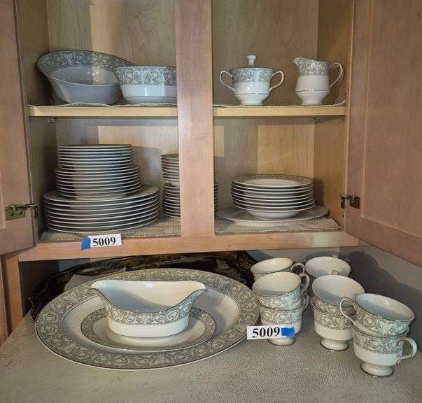 Set of Sango "Buckingham" pattern China