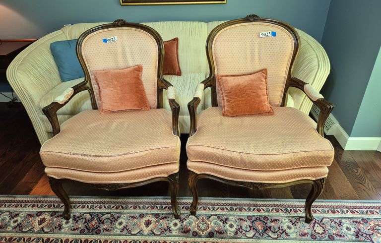 Pair of armchairs with pink upholstery