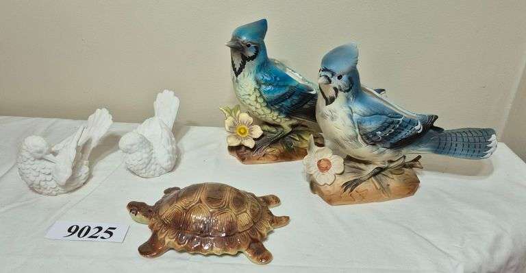 Pair of Bluebird planters, pair of bird figurines, Turtle figurine