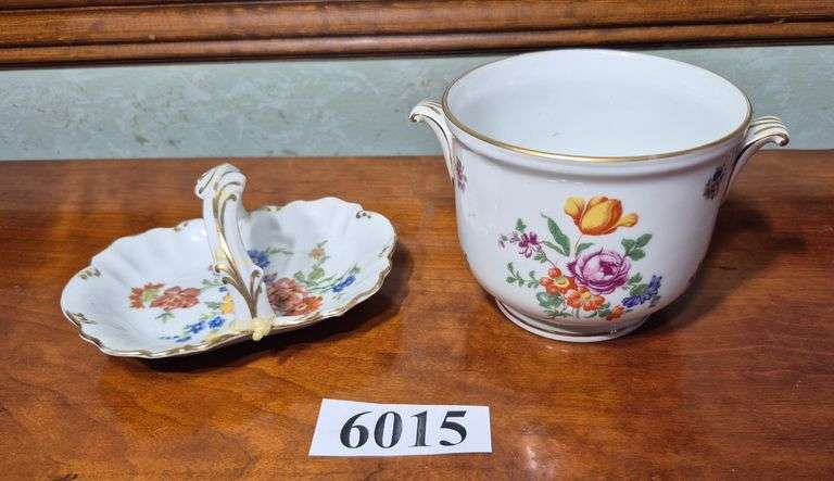Limoges cachepot, basket