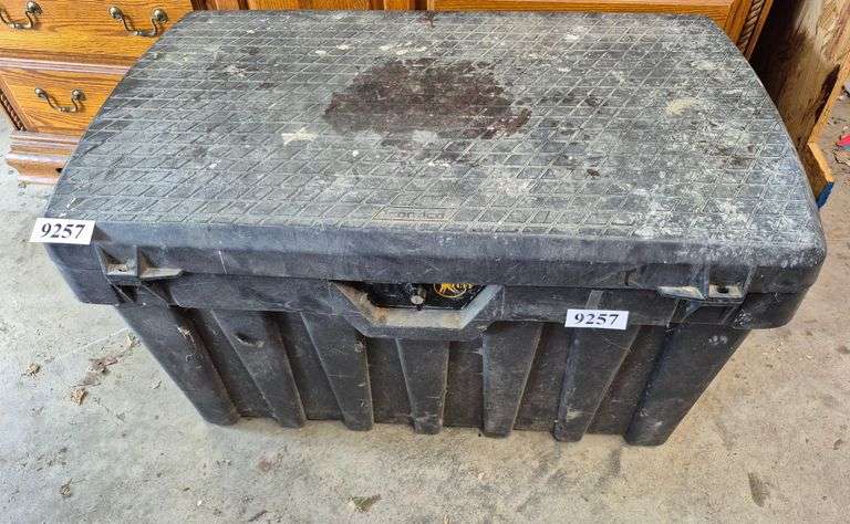Contico Xtreme Tuff hinged storage box
