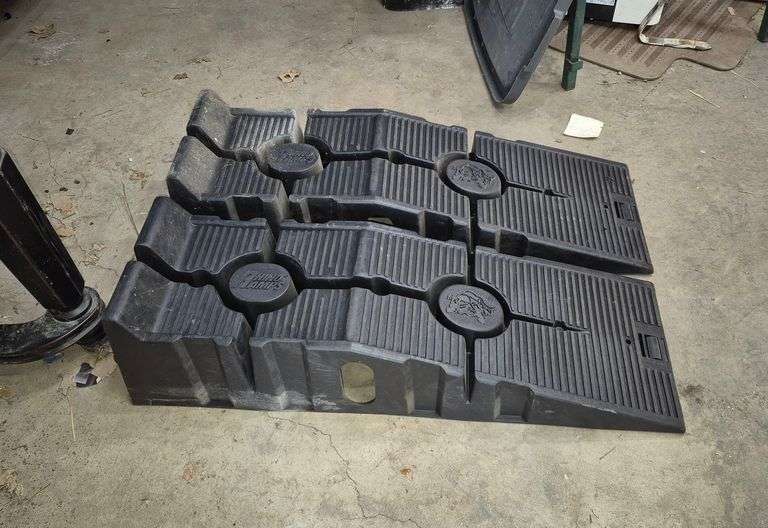 Pair of rhino plastic stacking ramps