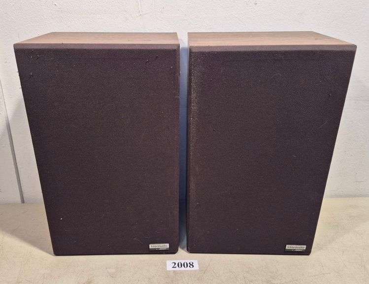 Pair of Bose InterAudio bookshelf speakers