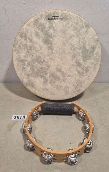 Remo Buffalo drum, tambourine