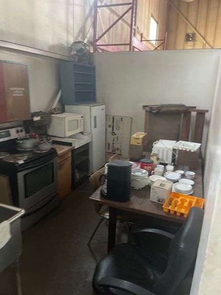 FULL KITCHEN OF MISC AND APPLIANCES