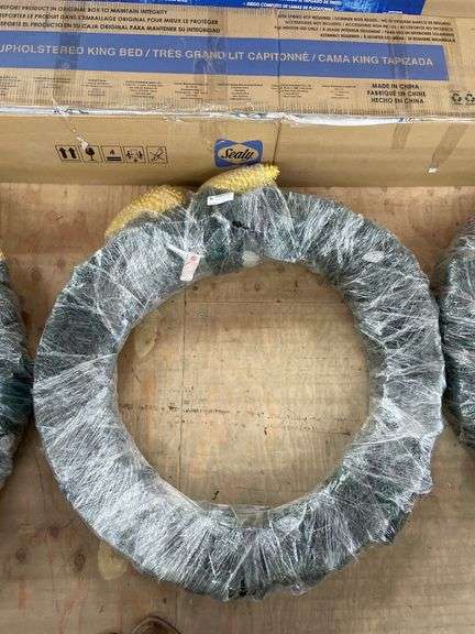 XL CHRISTMAS WREATH