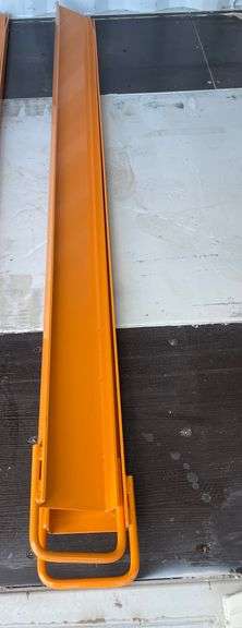 PAIR OF FORKLIFT EXTENSIONS