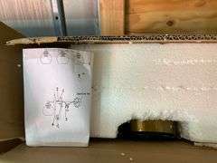 BATHROOM LIGHT FIXTURE