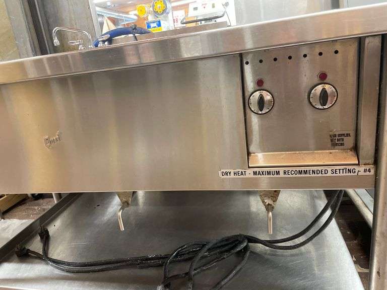 FOOD STEAM TABLE W/SINK S.S. APPROX. 4X3FT