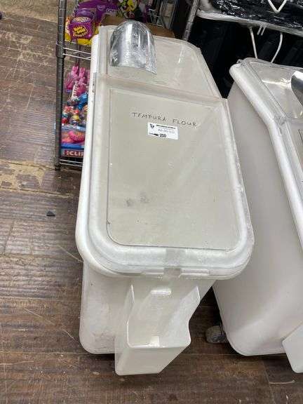LARGE LOOSE INGREDIENT CONTAINERS ON WHEELS
