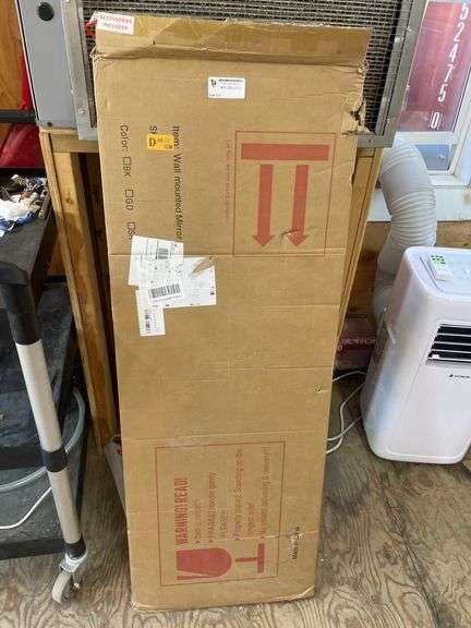 LEYDEN WALL MOUNTED MIRROR