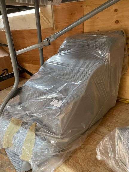4 STEP PET FOAM STAIRS