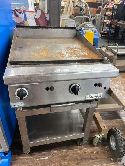 GARLAND APPROX.32'' X 2' GAS GRIDDLE
