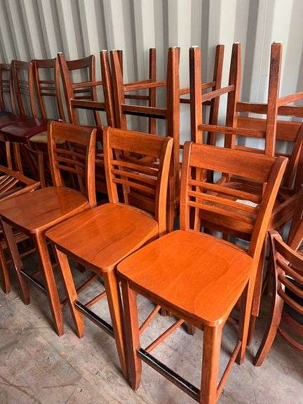 9PC ONE MONEY SW FURNITURE BAR STOOLS