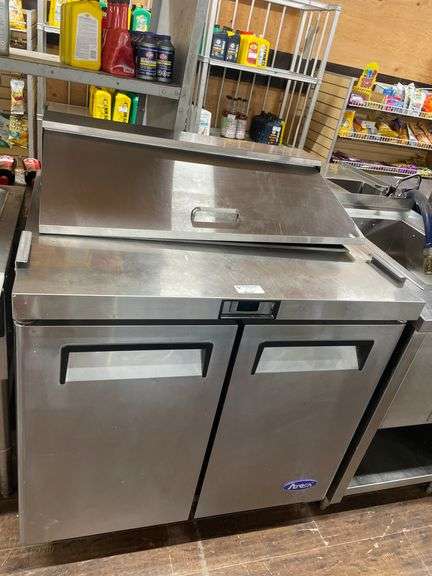 ATOSA REFRIGERATED PREP TABLE APPROX. 3FTX32''