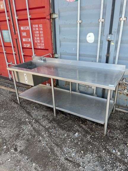 QUEST S/S TABLE WITH SINK