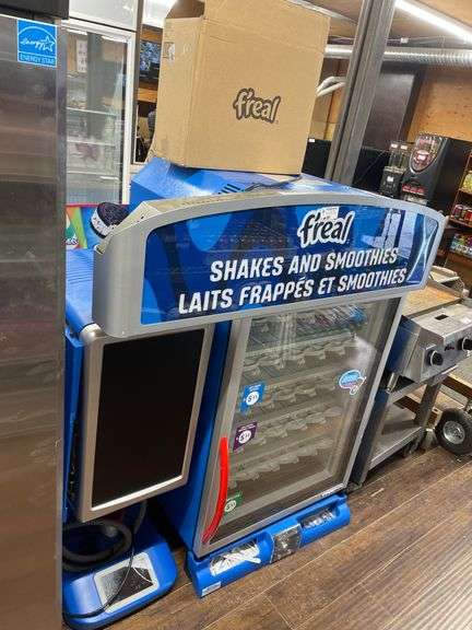 FREAL SHAKE AND SMOOTHIE MACHINE