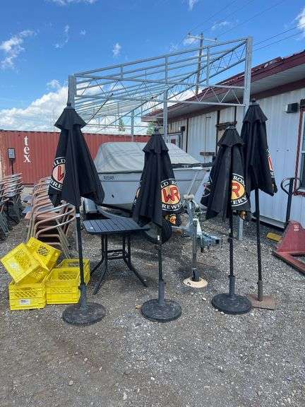 4PC UMBRELLA AND STANDS