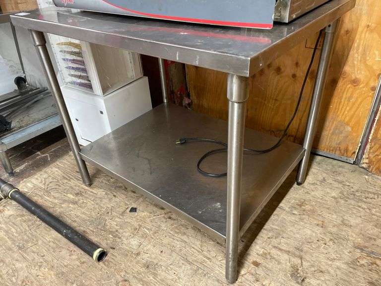 APPROX. 3.5FT S.S. PREP TABLE