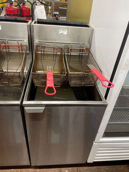 DEEP FRYER W/2 BASKETS APPROX. 20'' WIDE 30'' DEEP