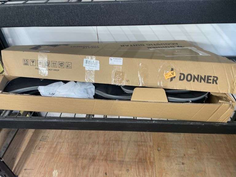 DONNER AUCOUSTIC GUITAR