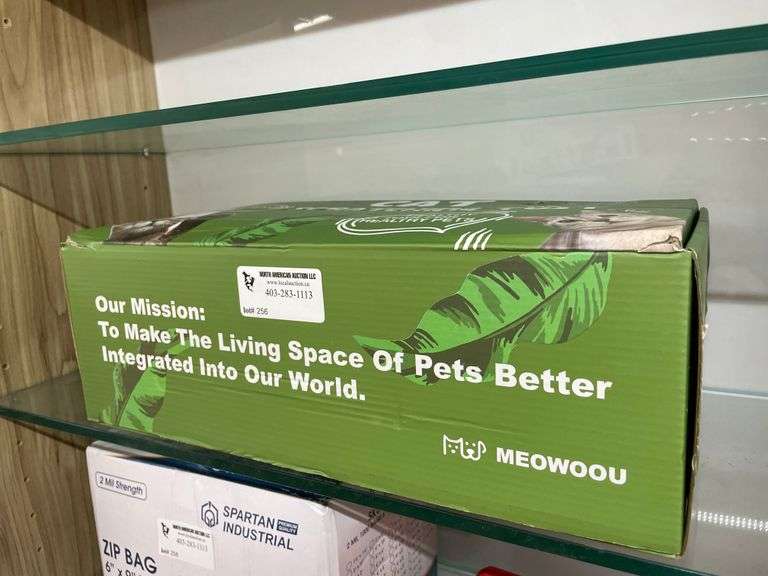 CAT SCRATCHING POST