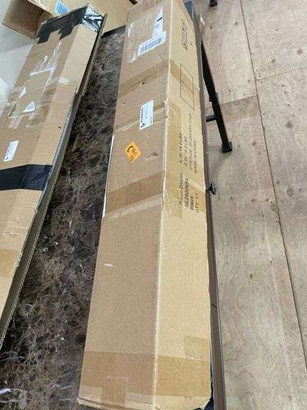 APPROX. 36 X 5.5 X 4 '' ROOM DIVIDER