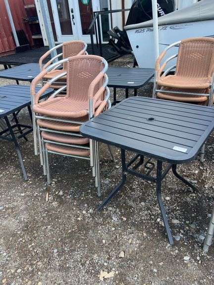 PATIO TABLE AND 4PC CHAIRS