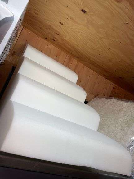 4 STEP FOAM PET STAIRS (NO COVER)