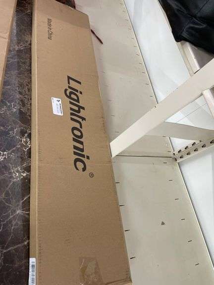 LIGHTRONIC SIDE WINDOW DEFLECTORS